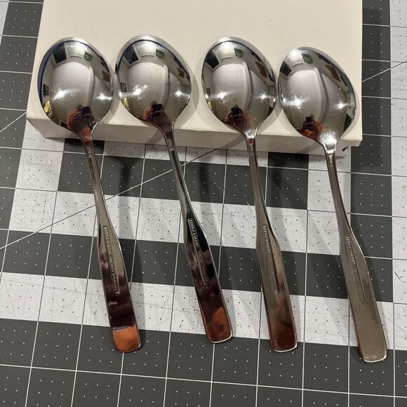 Reed & Barton Fiddler II (4) Oval / Soup Spoons Stainless Flatware Replacements - Picture 9 of 16